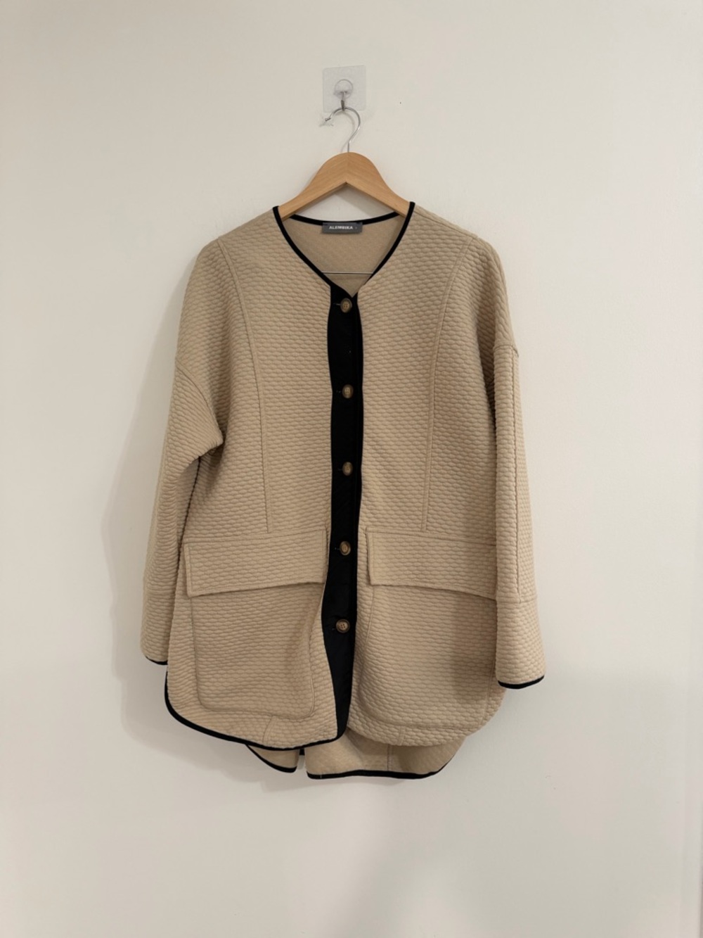 Alembika Beige Quilted Button-Front Sweater Jacket sz S #EE